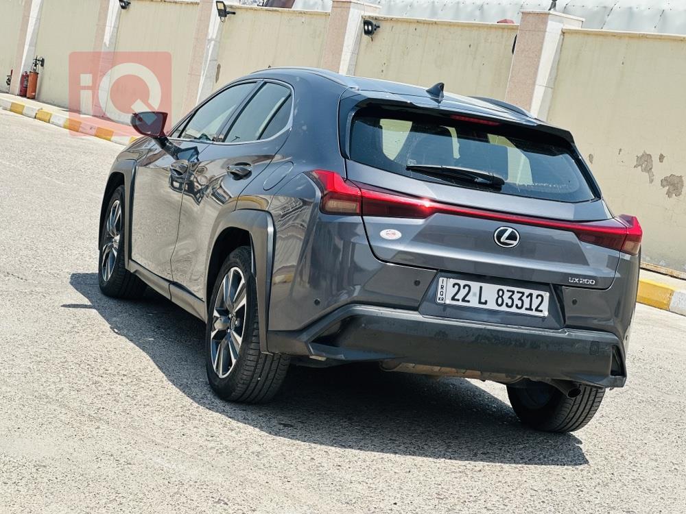 Lexus UX